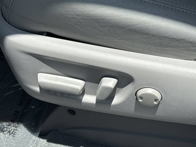 2020 Toyota Sienna XLE Auto Access Seat