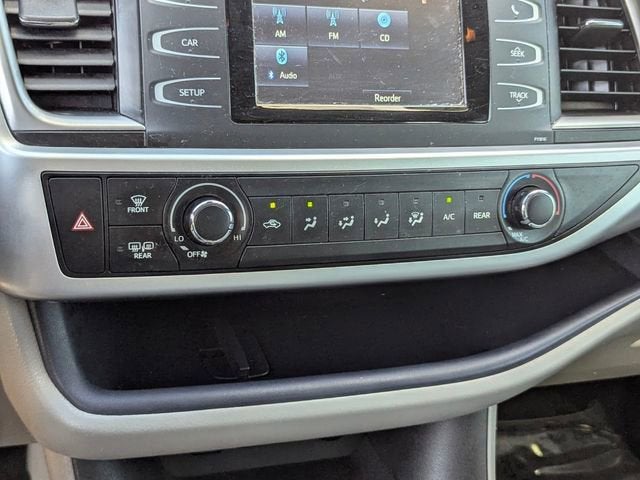 2019 Toyota Highlander LE