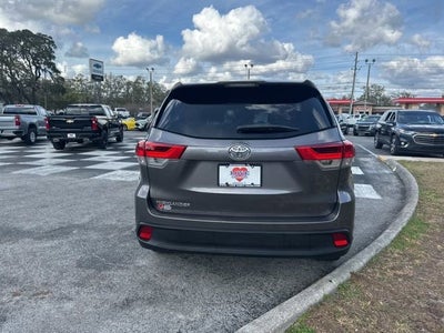 2019 Toyota Highlander LE