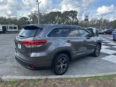 2019 Toyota Highlander LE