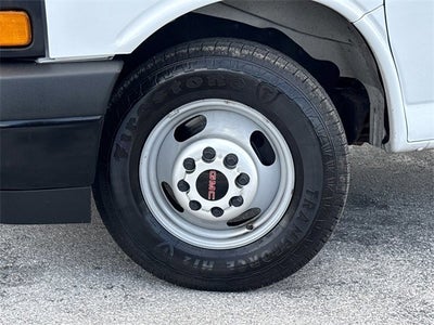 2019 GMC Savana Cutaway 3500 VAN 177"