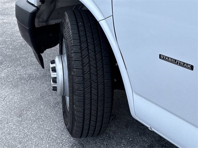 2019 GMC Savana Cutaway 3500 VAN 177"