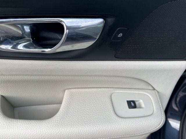 2019 Volvo S60 Momentum