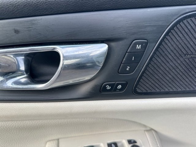 2019 Volvo S60 Momentum