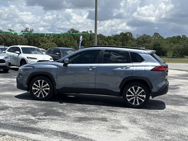 2024 Toyota Corolla Cross XLE