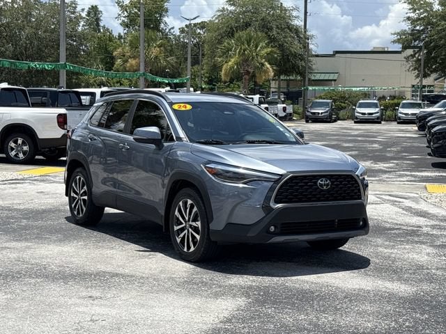 2024 Toyota Corolla Cross XLE