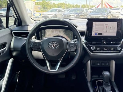 2024 Toyota Corolla Cross XLE