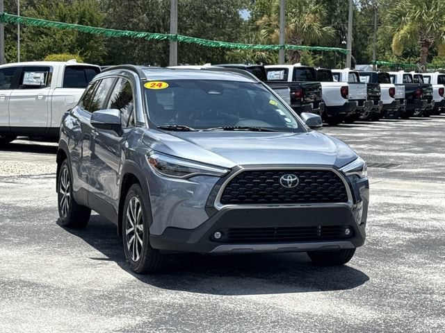 2024 Toyota Corolla Cross XLE