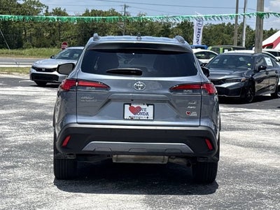 2024 Toyota Corolla Cross XLE