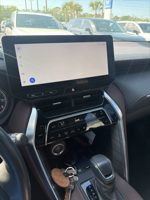 2023 Toyota Venza LE