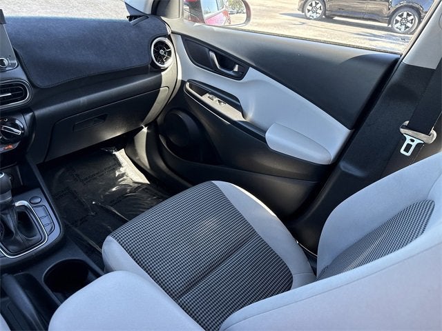 2023 Hyundai Kona SE