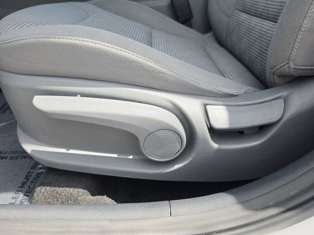 2022 Kia Niro LX