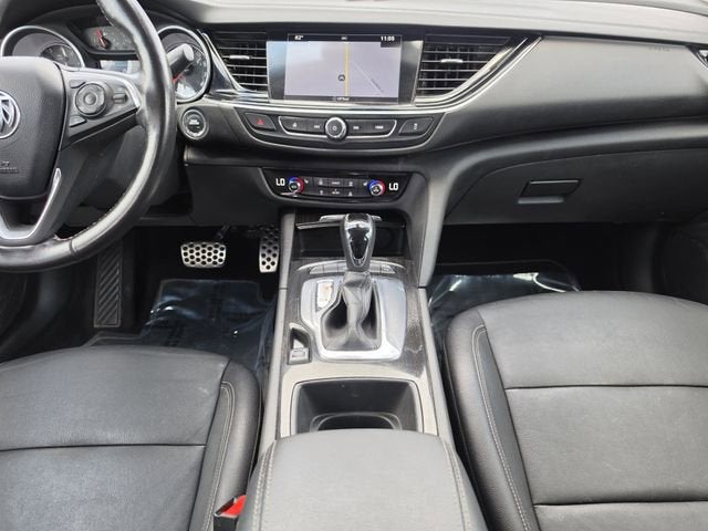 2018 Buick Regal Sportback Essence