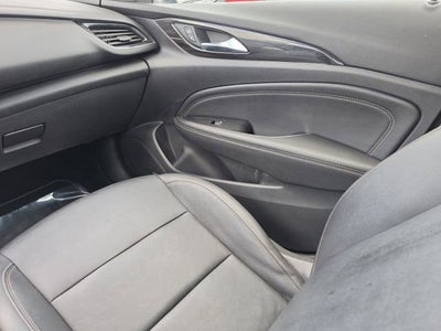 2018 Buick Regal Sportback Essence