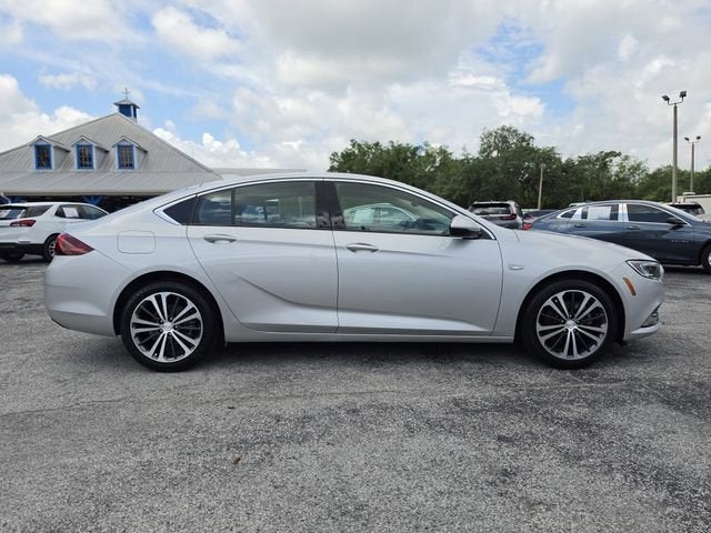2018 Buick Regal Sportback Essence