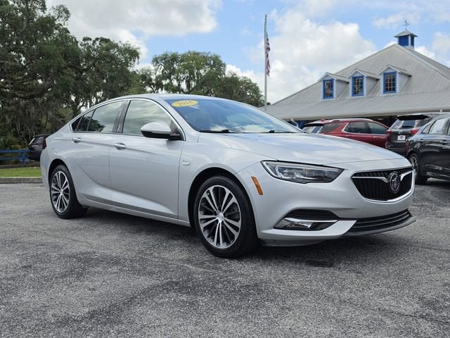 2018 Buick Regal Sportback Essence